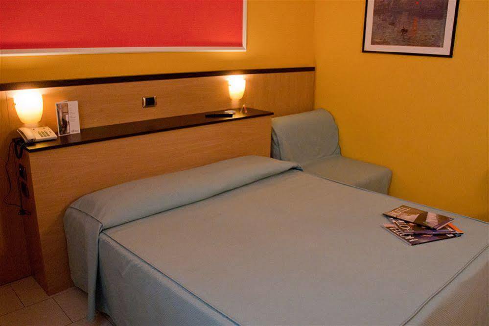 Hotel Rex Viareggio Exteriör bild